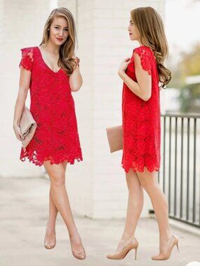 EUC BB Dakota Red Floral Allover Lace Shift Dress Size Medium